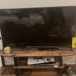 42” Insignia Fire Tv W/ Stand