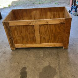 Large Wood Crate