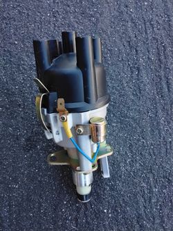 Datsun Gasoline Ignition  Distributor 