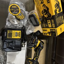 DEWALT 20V XR Cordless 3 in Cut-Off  1 Battery Power Stack 20V And Charger 