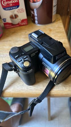 Nikon coolpix digital camara