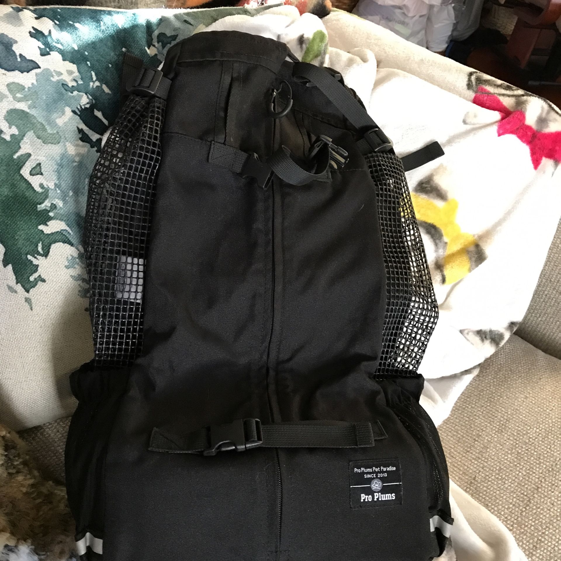 Pro Plums Pet Paradise Black Backpack