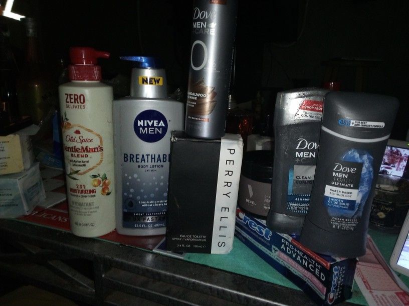 Men Hygiene Products Package