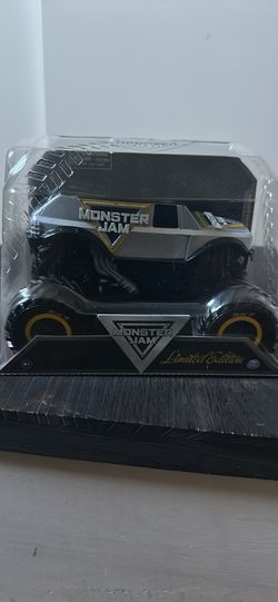 2022 Monster Jam Limited Edition Stunt Truck