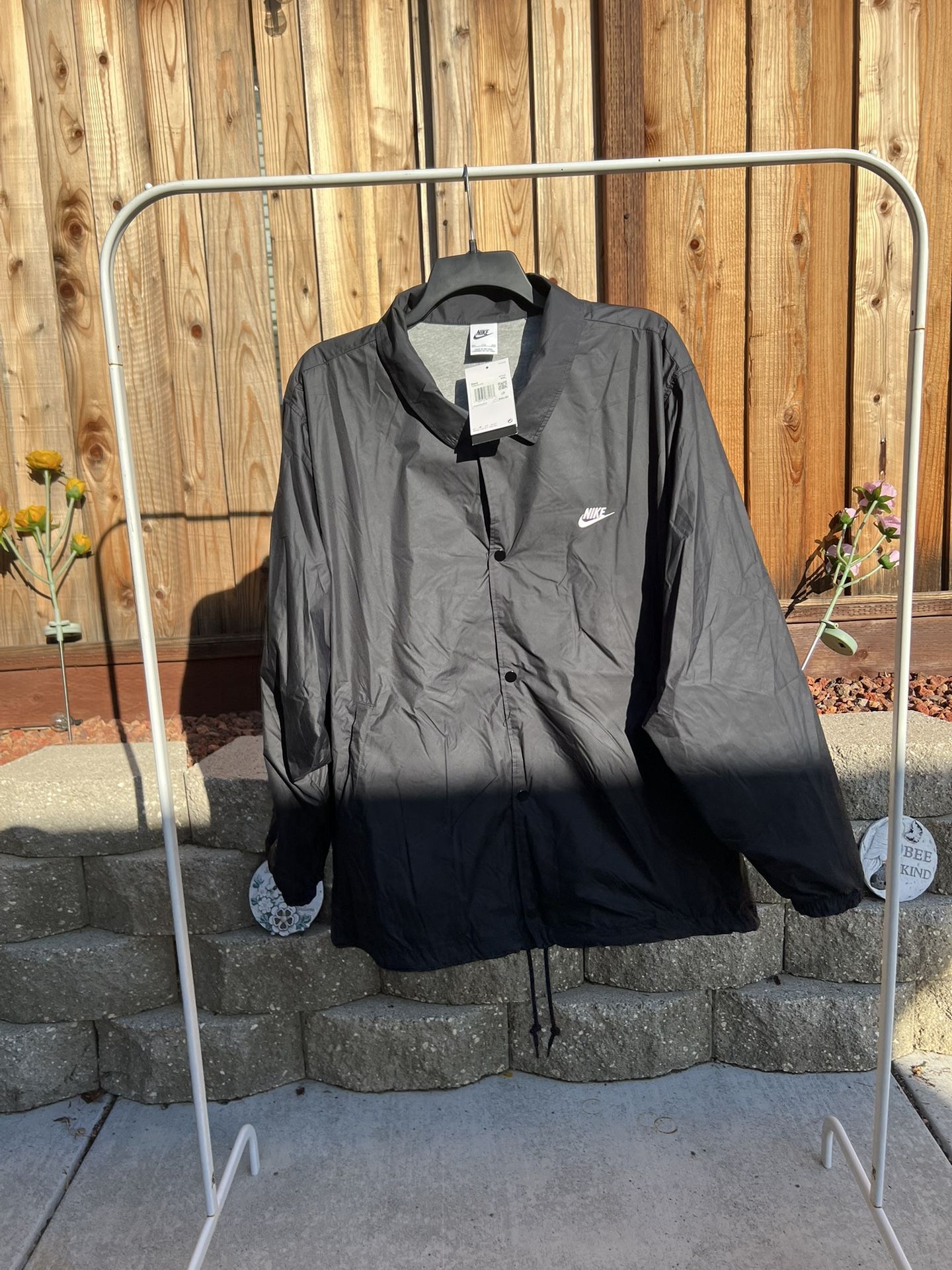 New Men’s Size XXL Nike Button Up Windbreaker Jacket 