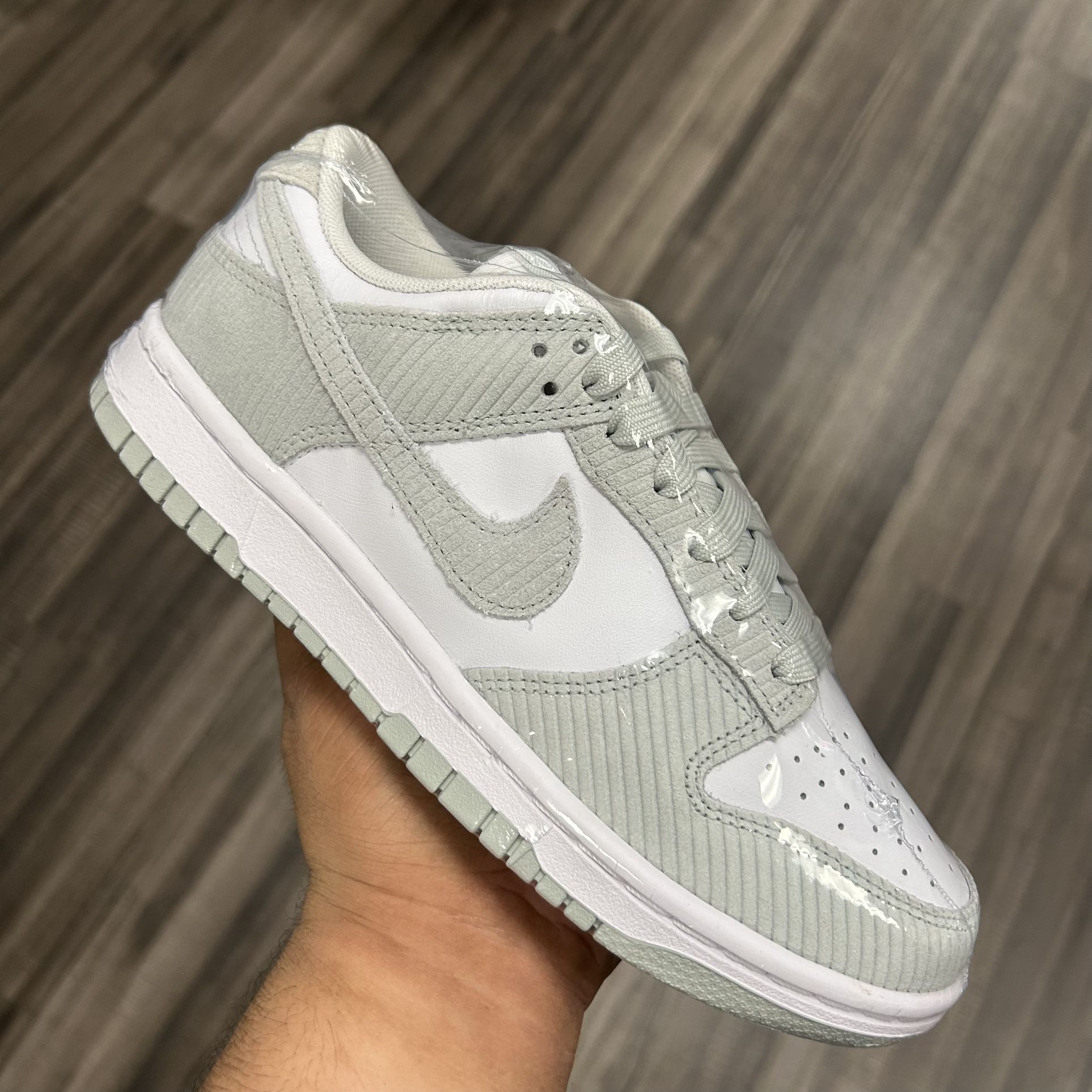 Nike Dunk Low Light Silver Corduroy (W) New Womens 7.5  display picture 2