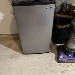 Mini frig
