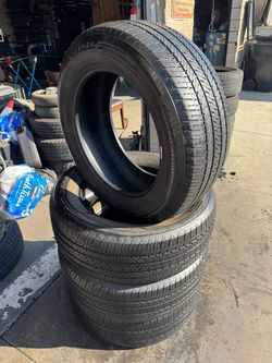 Set of used 255-60-19 tires