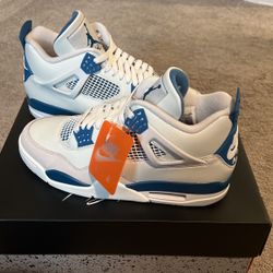 Jordan 4 Retro Military Blue