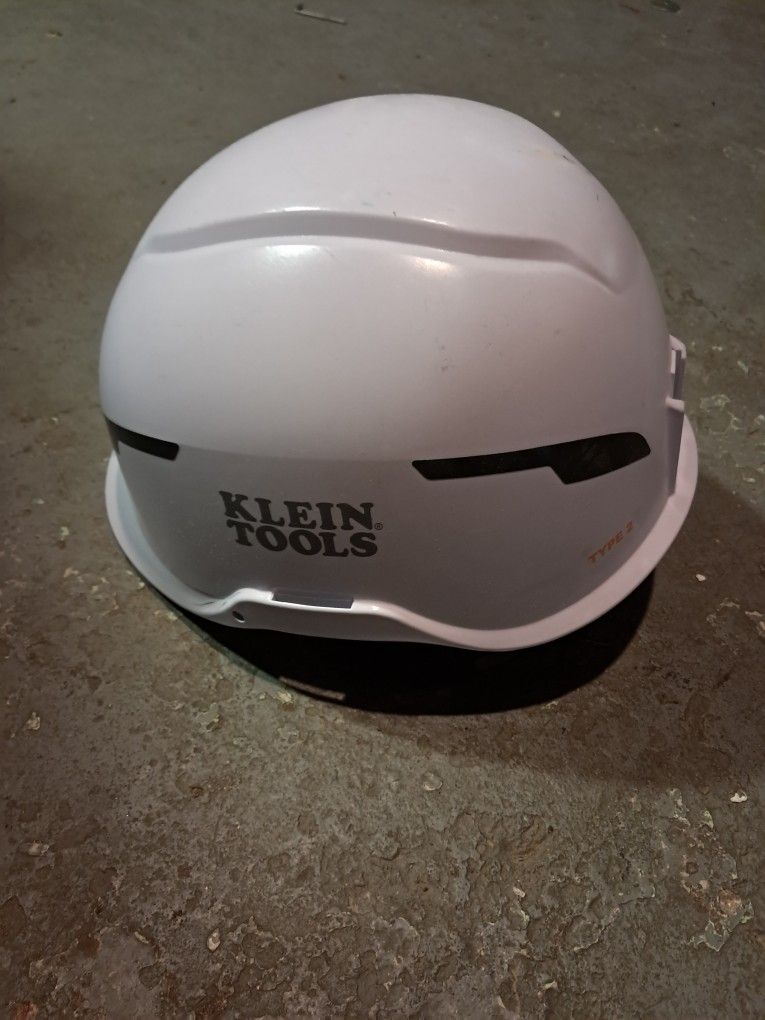 Casco Klein Toos