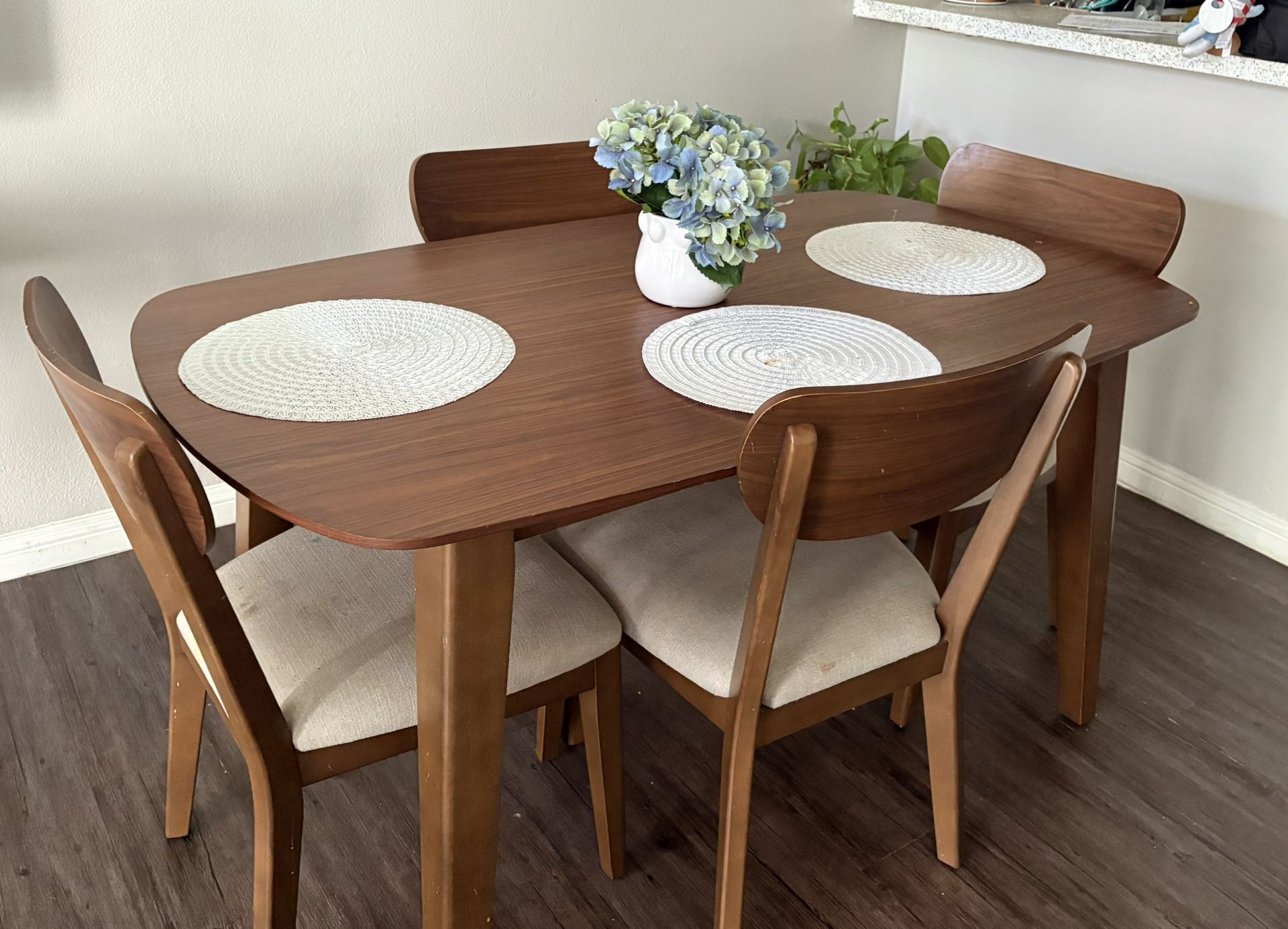 $200 Dining Table