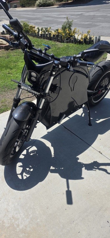 Henzo V5 Electric Cafe Racer