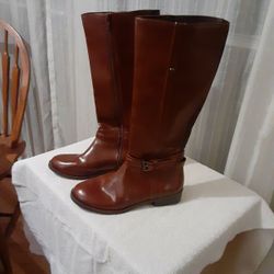 Womens 7 American Eagle Knee High Boots 