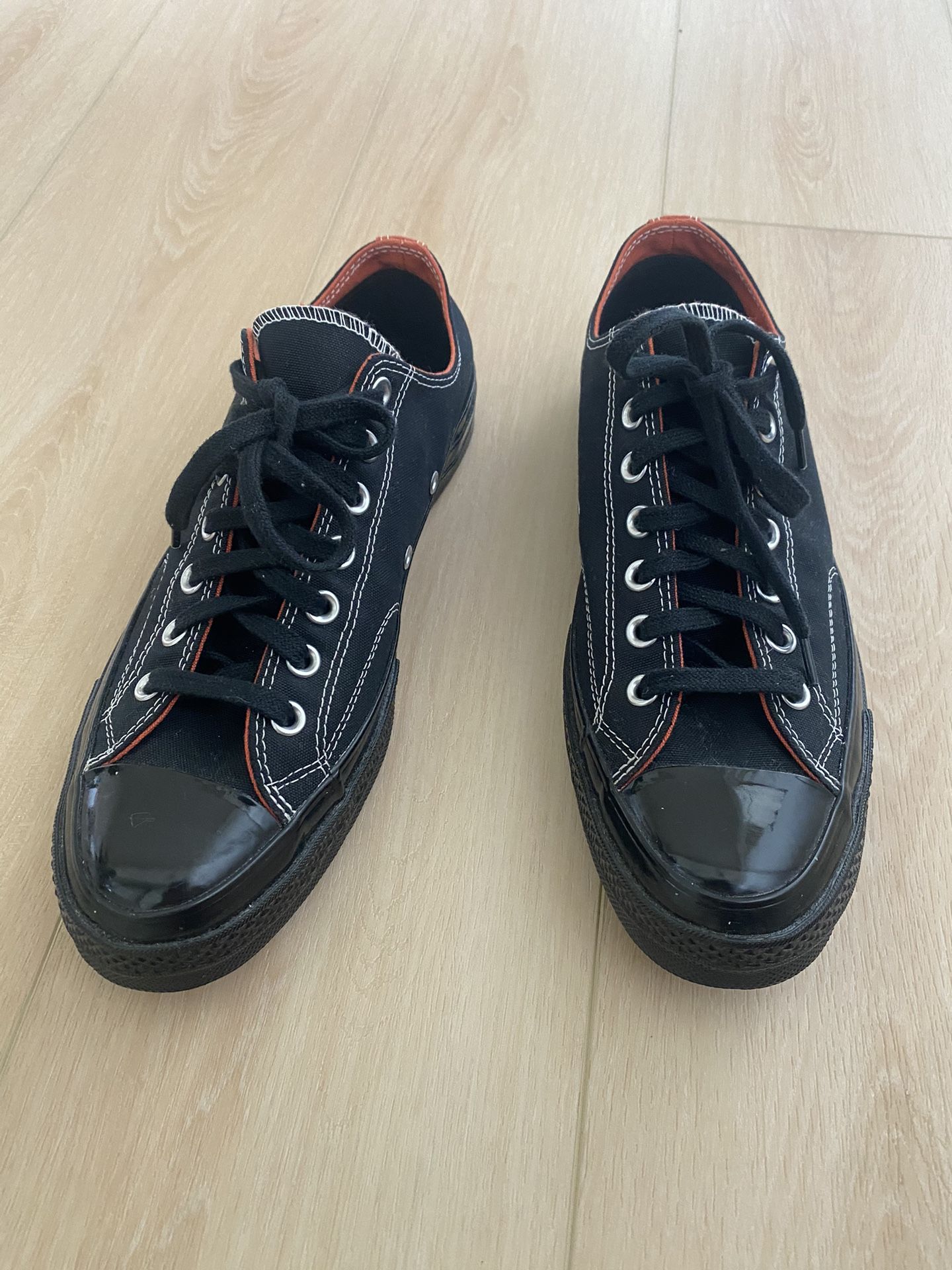 Men’s Converse Chuck Taylor Shoes - Size 9.5