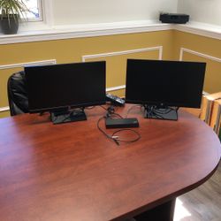 HP Monitors And Lenovo Docking Station 
