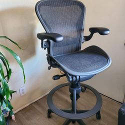 Herman Miller Aeron Chair Size B Fully loader stool for standing desk