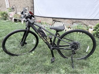 Small trek bicycle