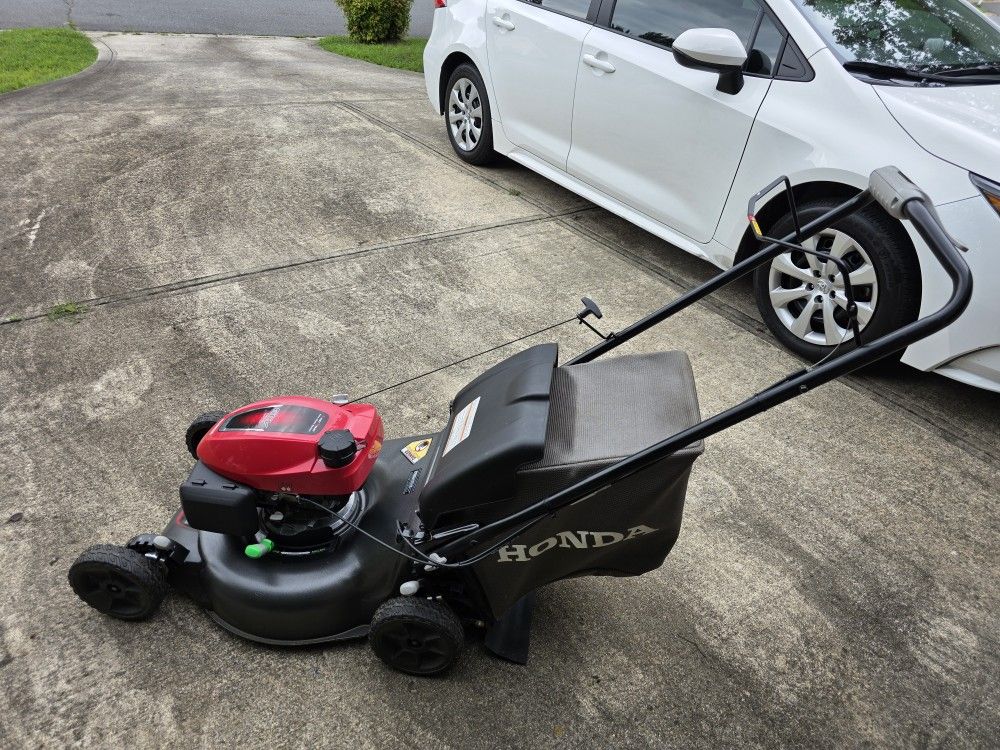 Honda Lawnmover