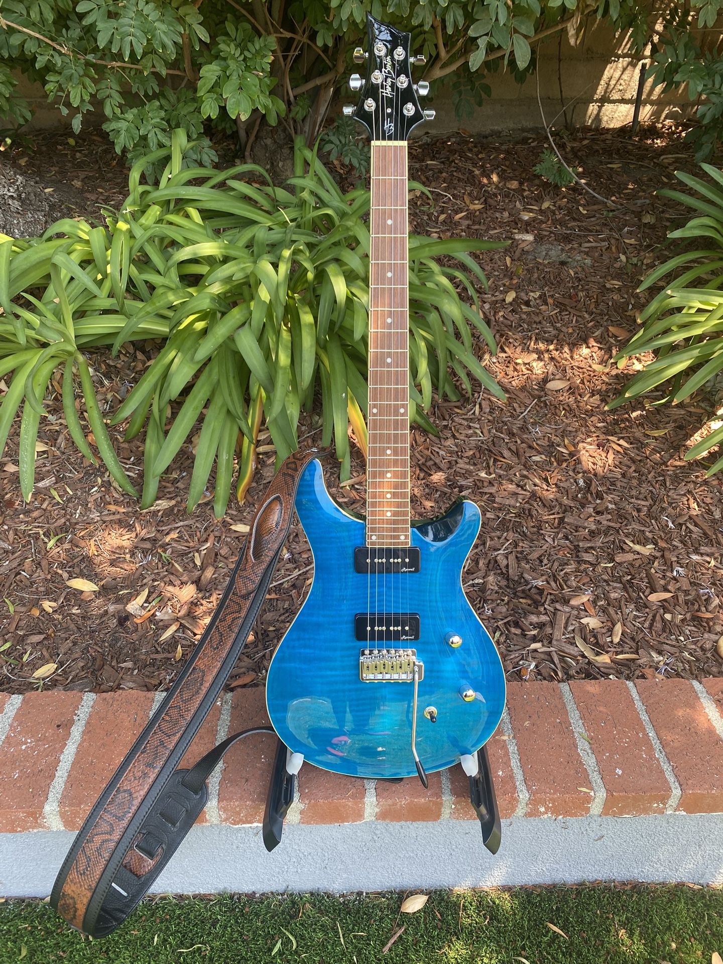 Harley Benton electric guitar