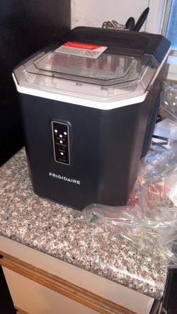 Fridge air 26 pound compact ice maker