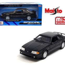 Maisto 1:24 Scale 1993 Ford Mustang SVT Cobra (Black)