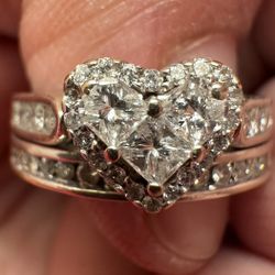 14k Heart Shaped Diamond Promise Ring 