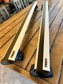Thule WingBar Evo Load Bars with towers