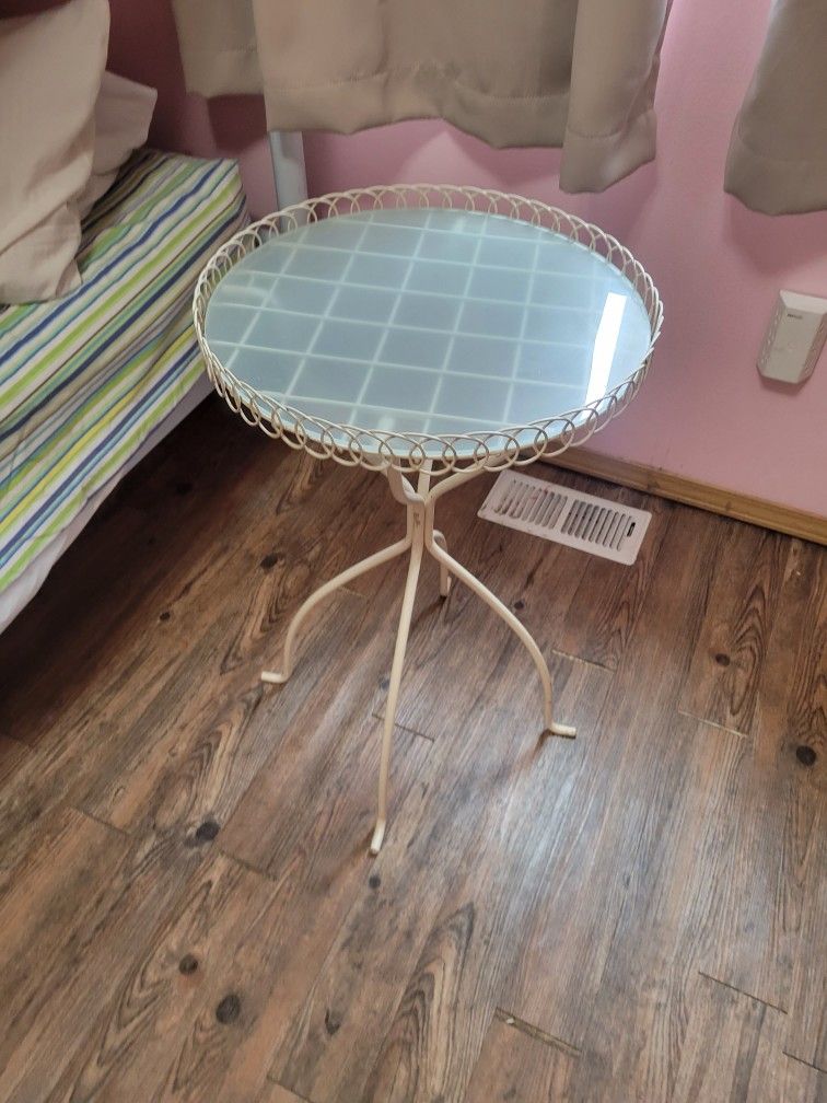 Ikea Melhus Side Table