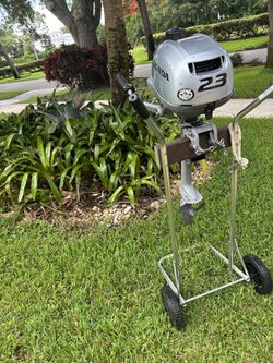 Honda 2.3hp Outboard - Very Low Hours