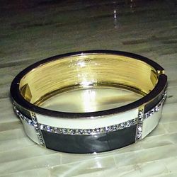 80s/90s Style Bracelet 