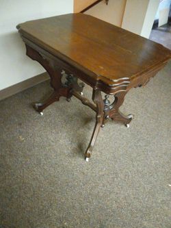 Wood Table With Wheels