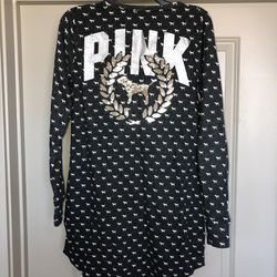 (NEW) Victorias Secret Pink Henley Nightgown Size Medium