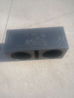 I have a b o m b speaker box for 12s