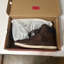 Brand New Men’s Levis Casual Boots Size 9 