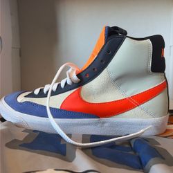 Nike Blazer Mid ’77 Multi Color Orange Swoosh Size 5