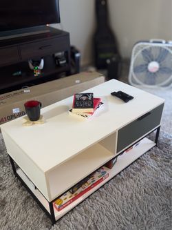Coffee Table with Storage for Sale!!