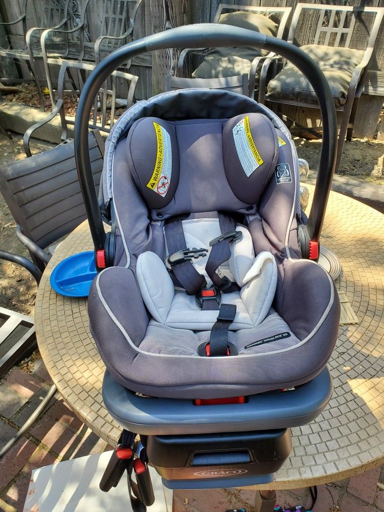 Graco SnugRide SnugLock 35 Elite