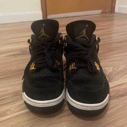 Jordan 4 Retro Royalty (gold)