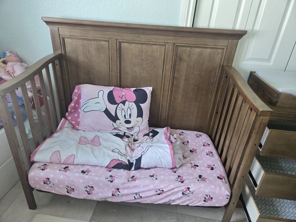 Baby And Kid Bedroom Set