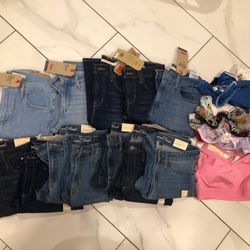 Levi’s / Pink