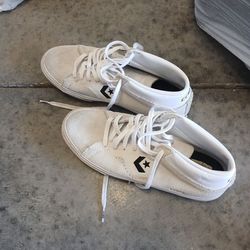 Converse size 7.5
