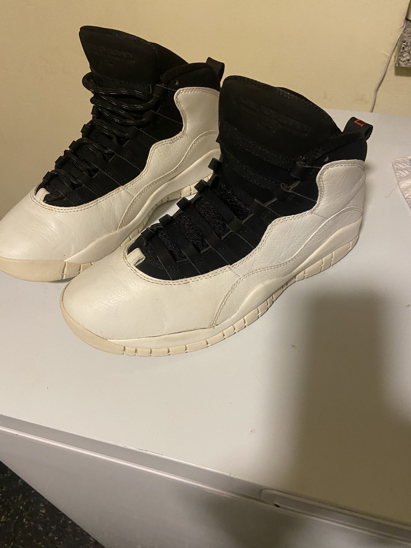 Air Jordans 10 Size 10.5