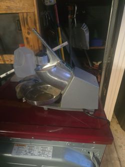 Ice crusher