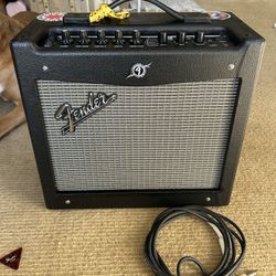 Guitar Amp (fender Mustang V.2