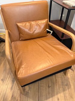 Brown lounge chair