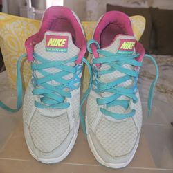 Womens Nike Air Relentless 2 running shoes