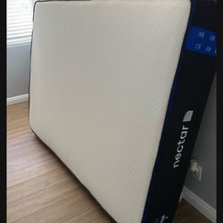  Full Mattress And Frame 