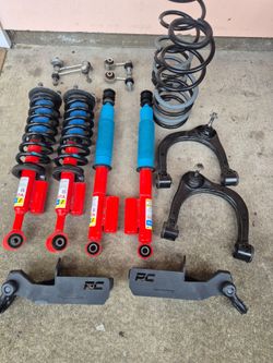 REDUCED 2024 Toyota Tacoma TRD off-road suspension WITH LESS THAN A 1000 MILES .
UPGRADE YOUR FOURTH GEN TOYOTA TACOMA S R 5
