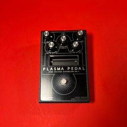 Gamechanger audio plasma distortion pedal