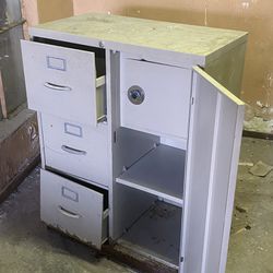 Metal Office File Cabinet with safe